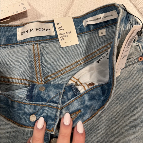 Aritzia Denim Forum The Joni High Rise Loose 26L - Picture 4 of 6